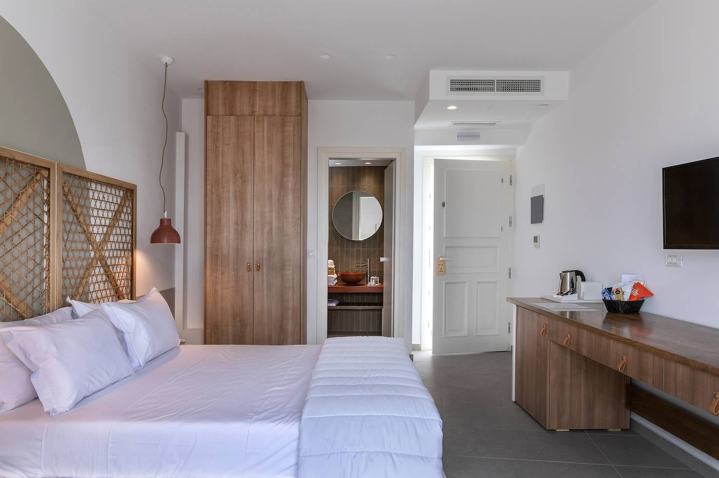 Secret-View-Hotel-Room-31