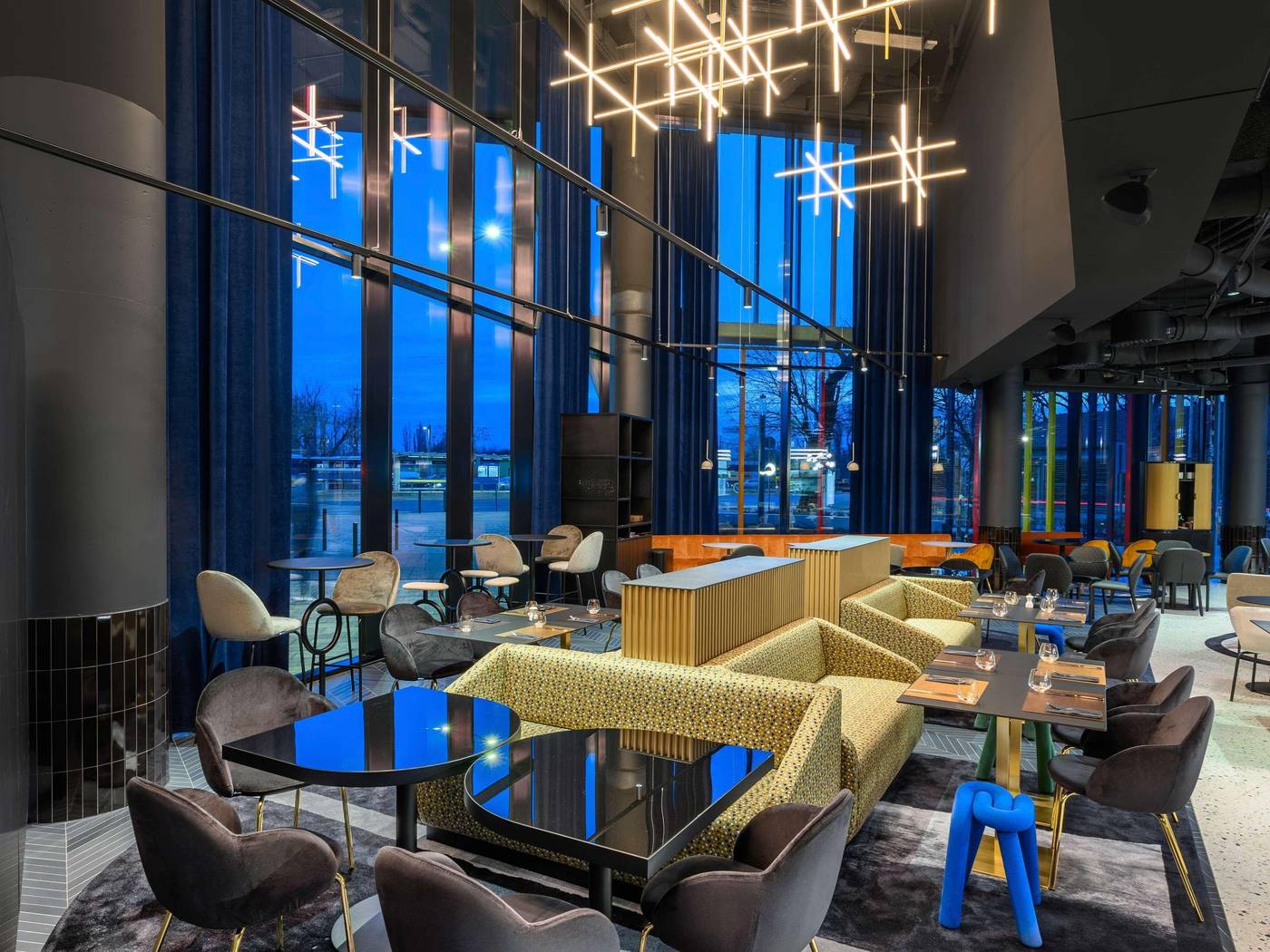 Tribe-Budapest-Stadium-Restaurant-2