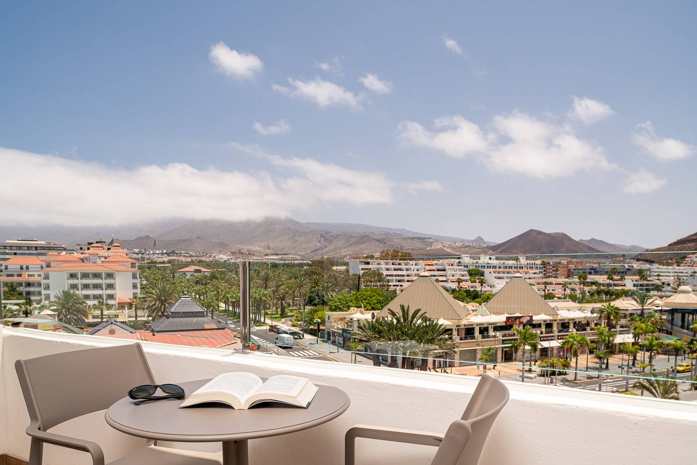 Mediterranean-Palace-Hotel-Room-54