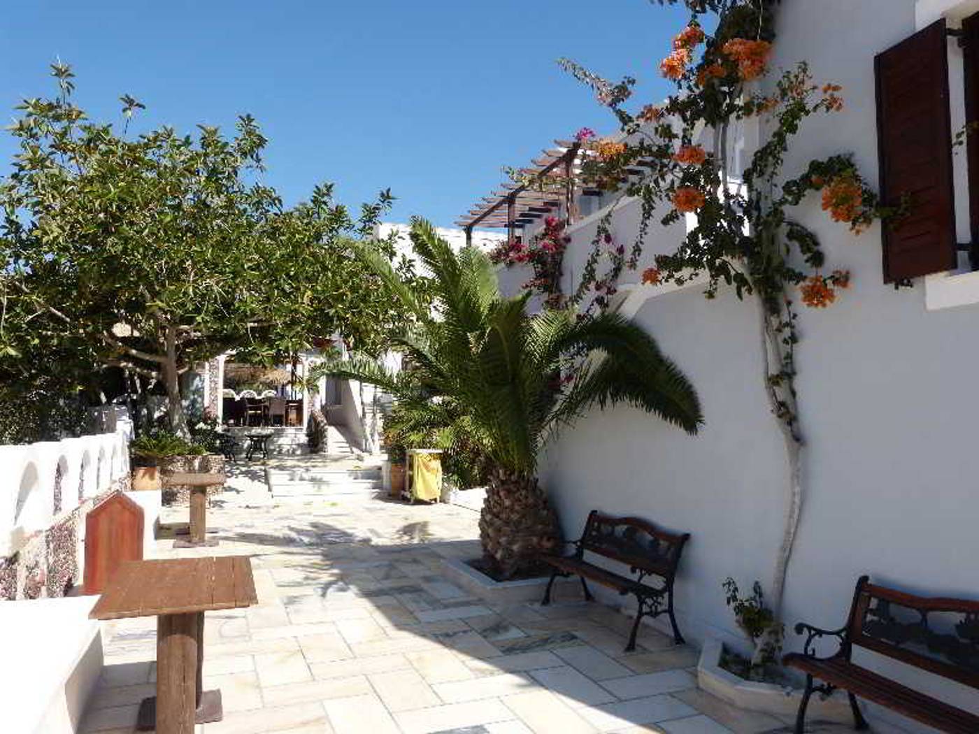 Aparthotel-Black-Sand-General-view-10