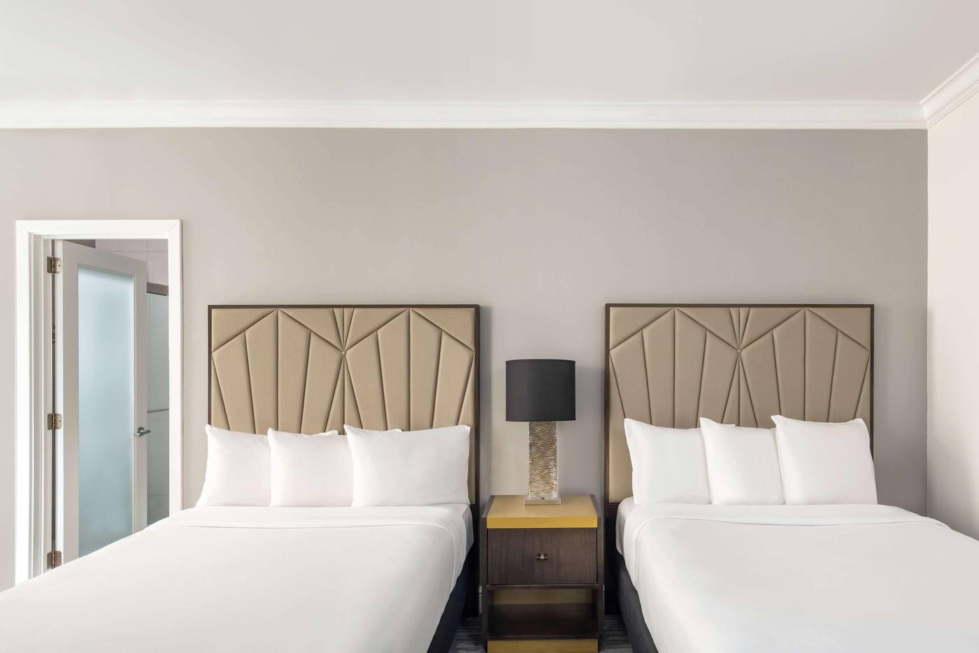 Martinique-New-York-on-Broadway--Curio-By-Hilton-Room-35