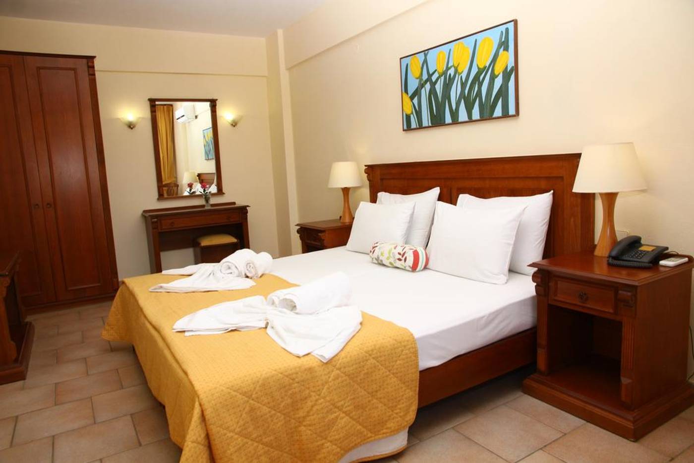 Alexander-House-Hotel-Room-15