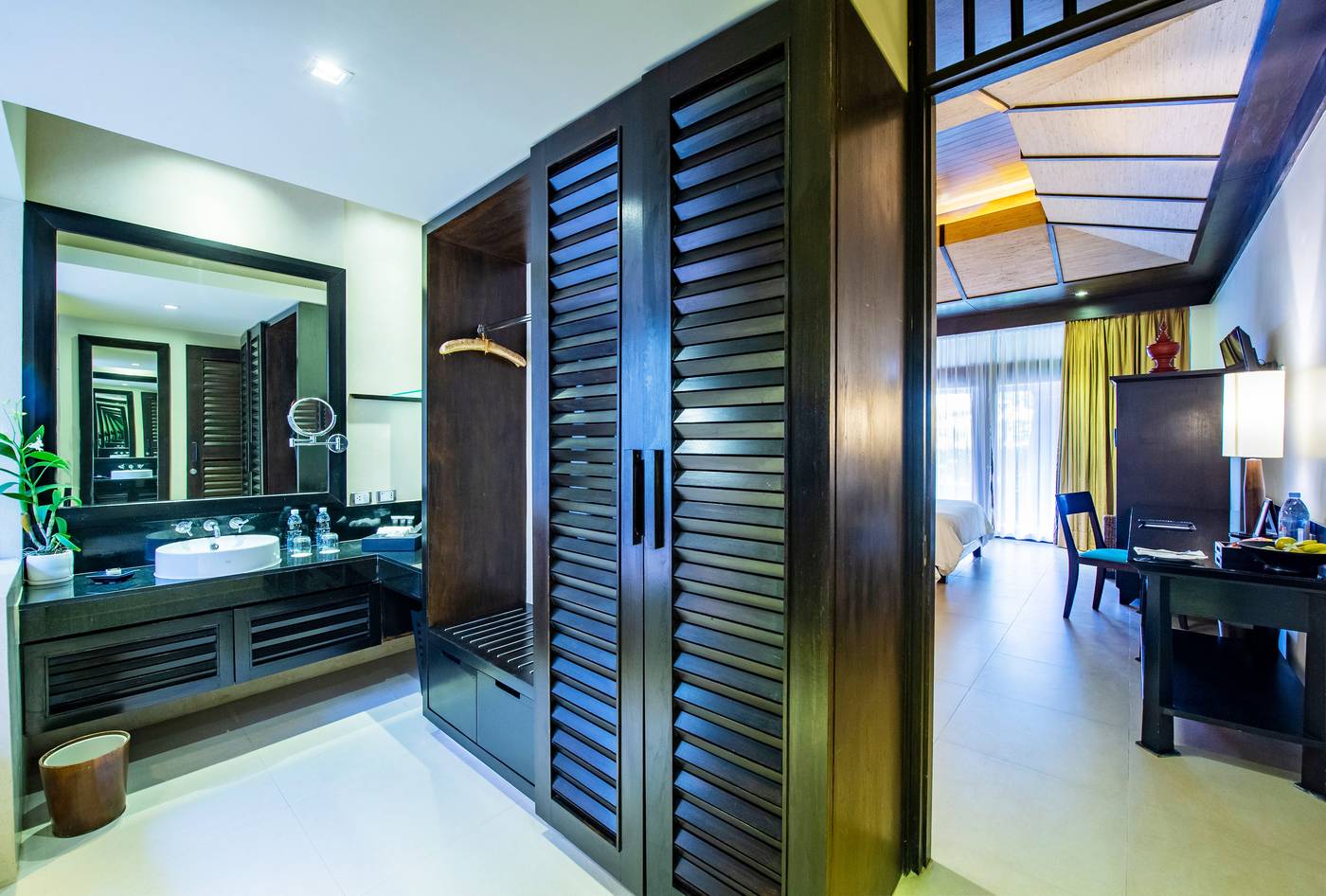 Impiana-Resort-Patong-Phuket-Room-35