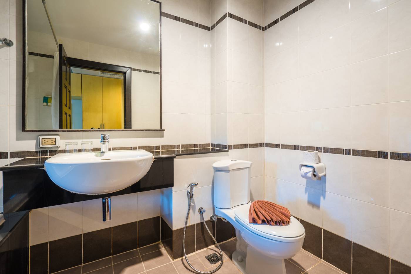 Patong-Pearl-Resortel-Phuket-Room-39