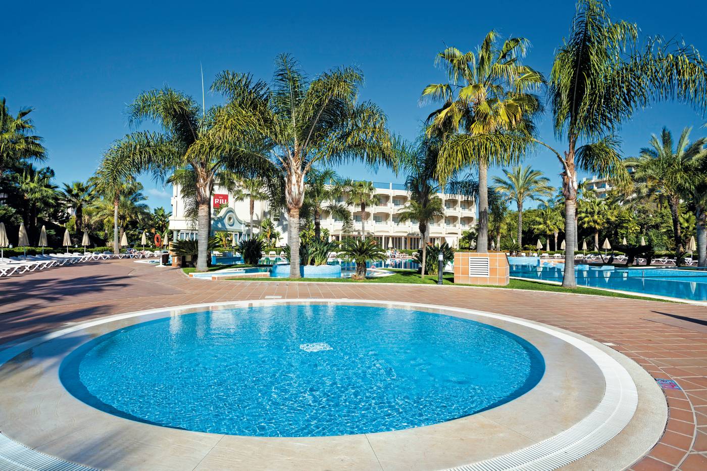 3HB-Guarana---Pool-6