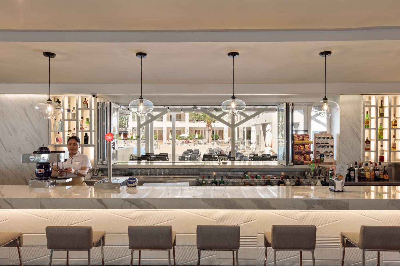 Aparthotel-Best-Da-Vinci-Royal-Lobby-29