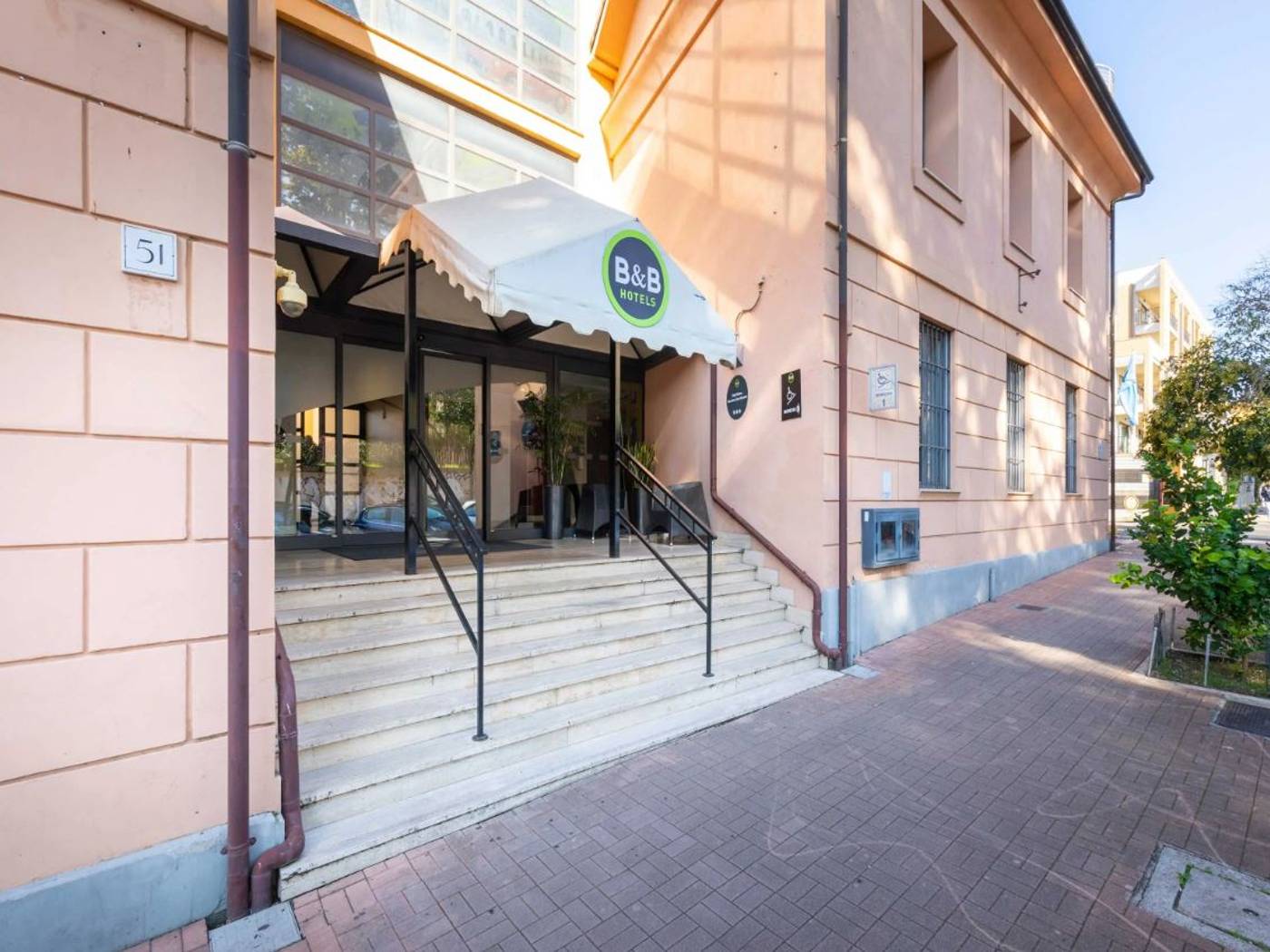 B-B-Hotel-Roma-Tuscolana-San-Giovanni-General-view-8