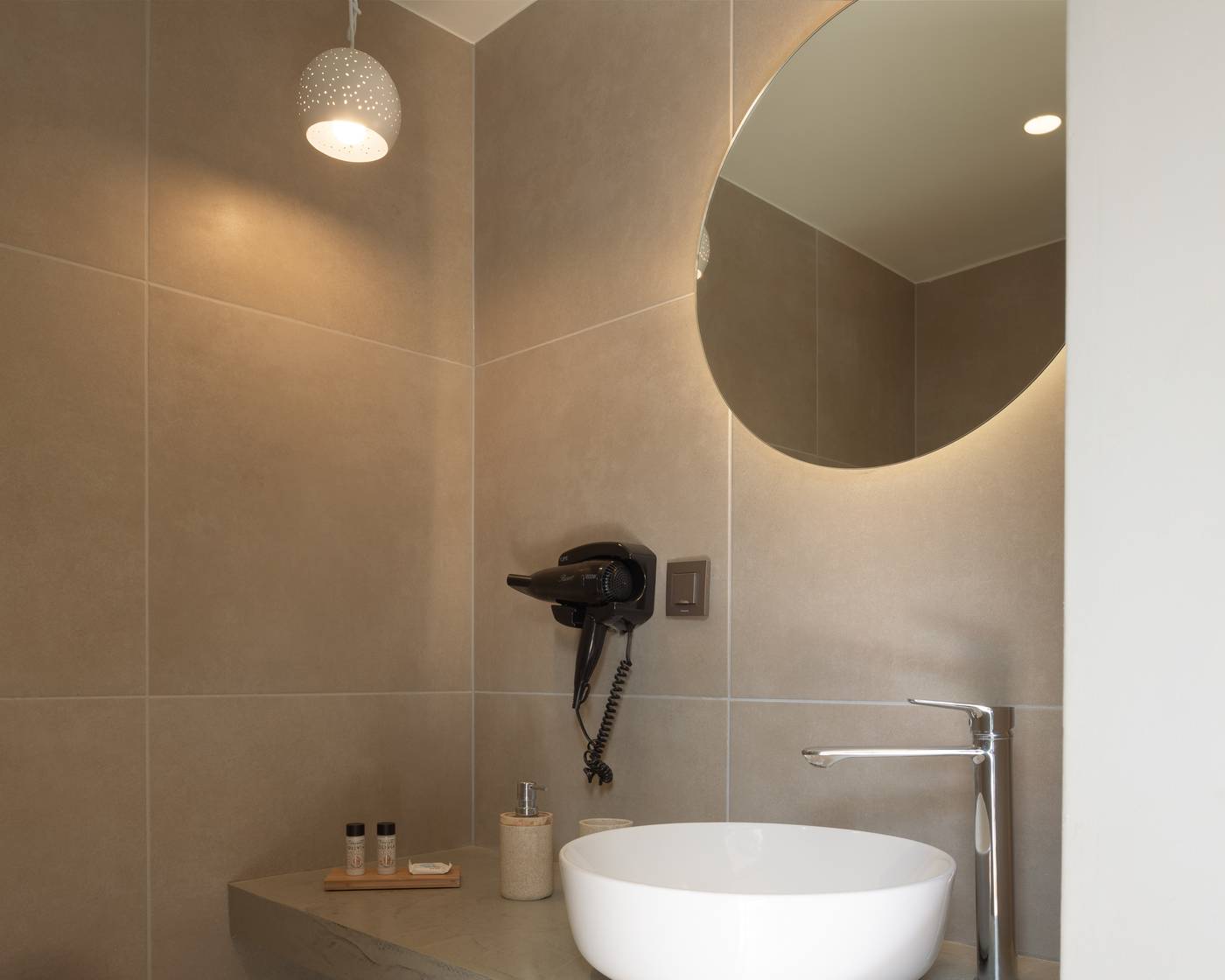 Asterias-Village-Room-52