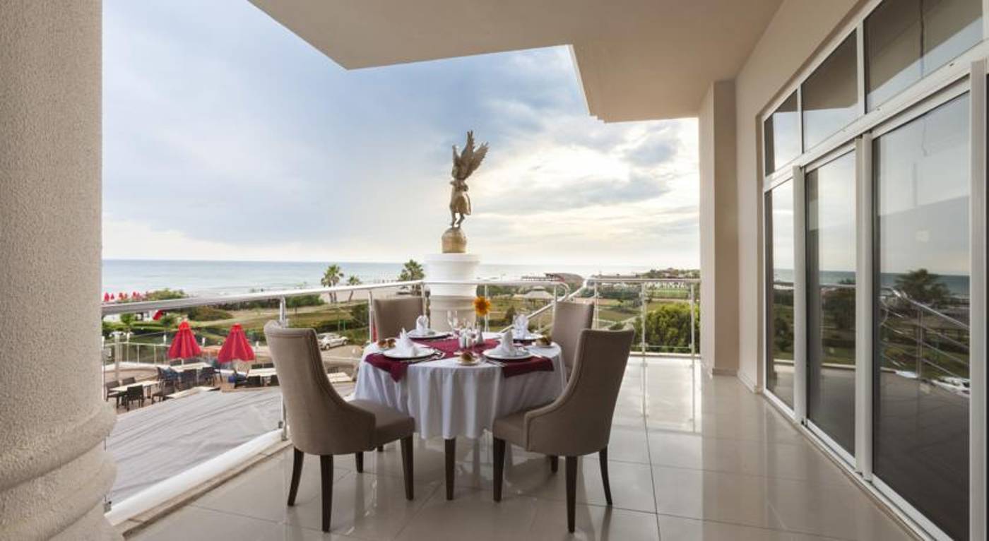 Vera Seagate Resort