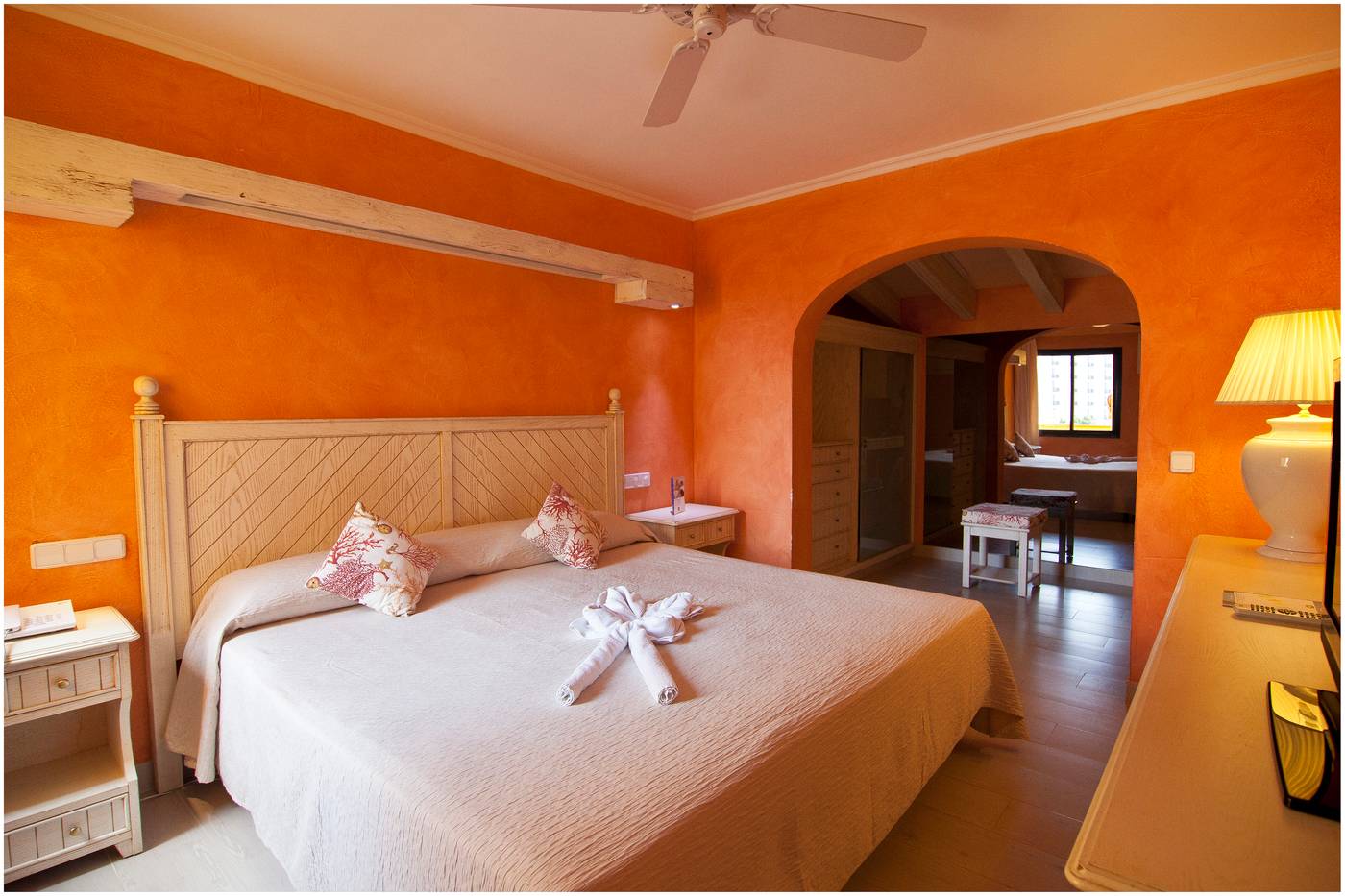 Royal-Son-Bou-Family-Club-Room-33