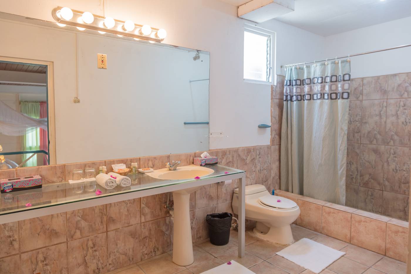 Half-Moon-Blue-Room-10