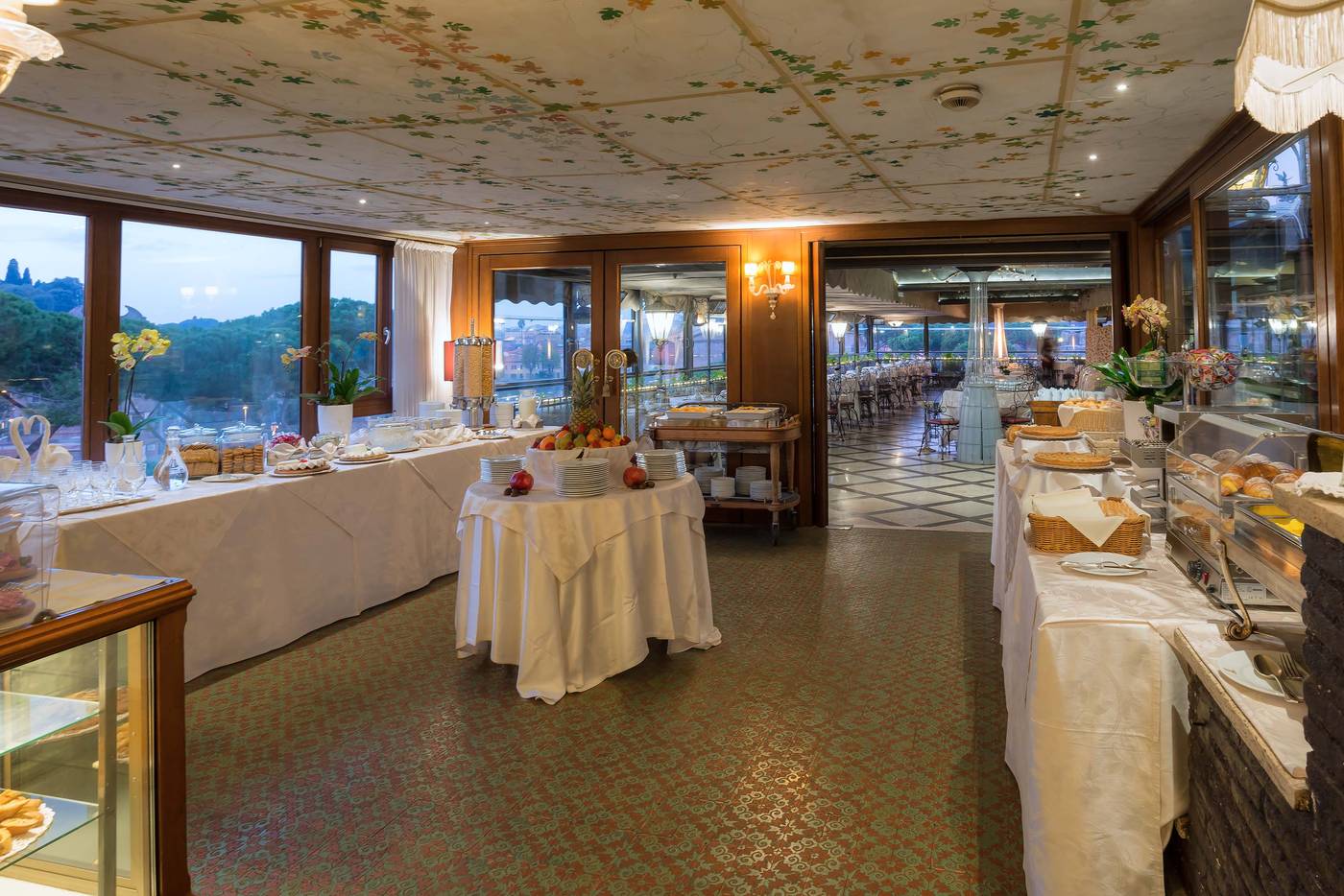 Hotel-Forum-Rome-Restaurant-64