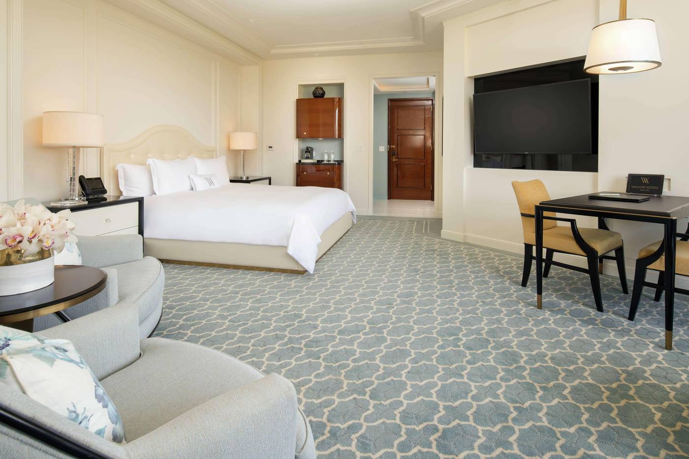 Waldorf-Astoria-Beverly-Hills--CA-Room-27