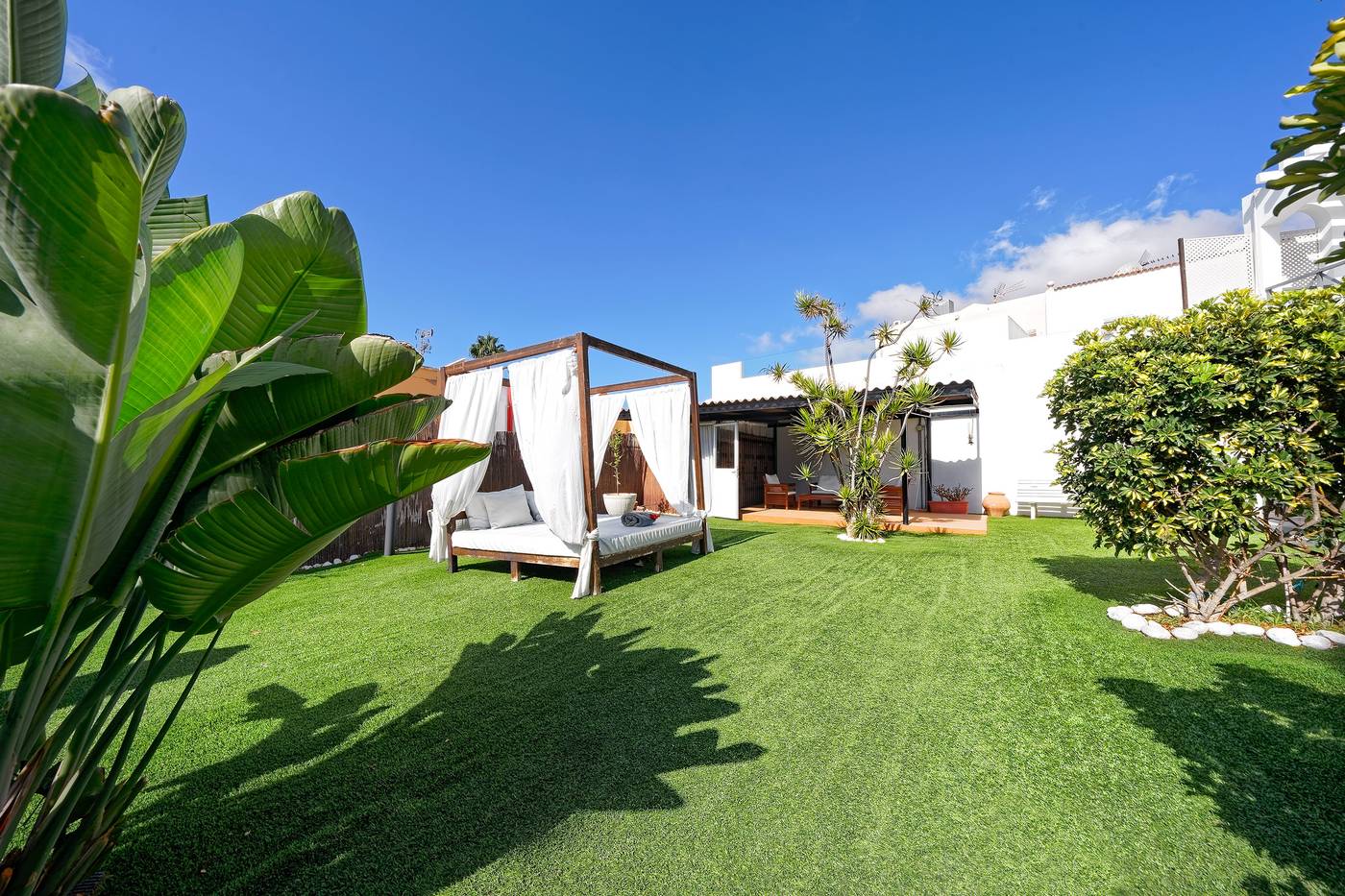 Vista-Bonita-Gay-Resort-General-view-22