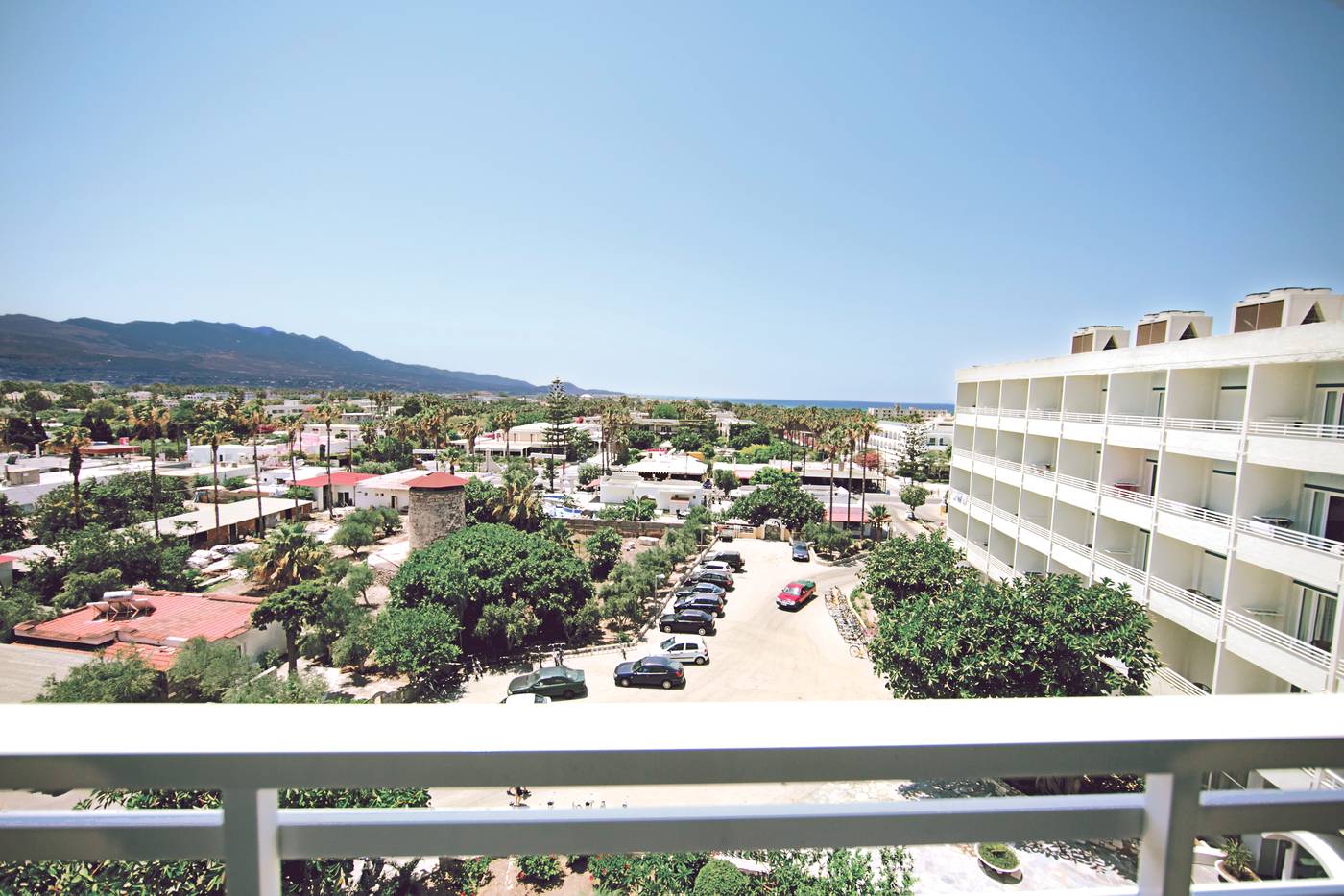 Atlantis-Hotel-Room-86