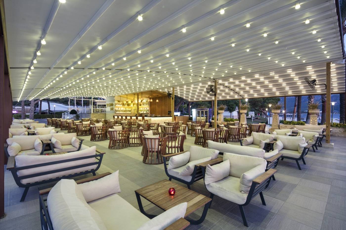 Nirvana-Mediterranean-Excellence-Bar-33