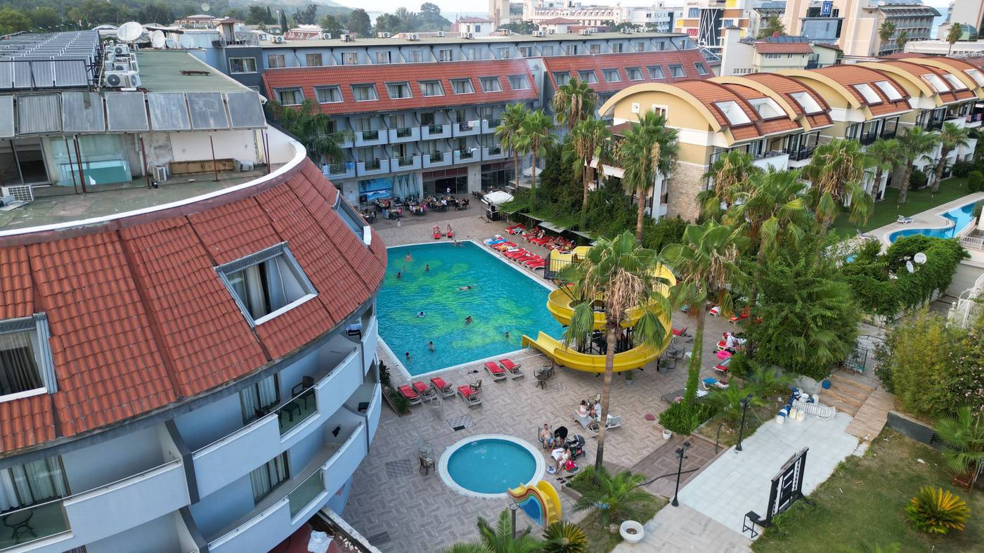 Dedeman Kemer Resort 