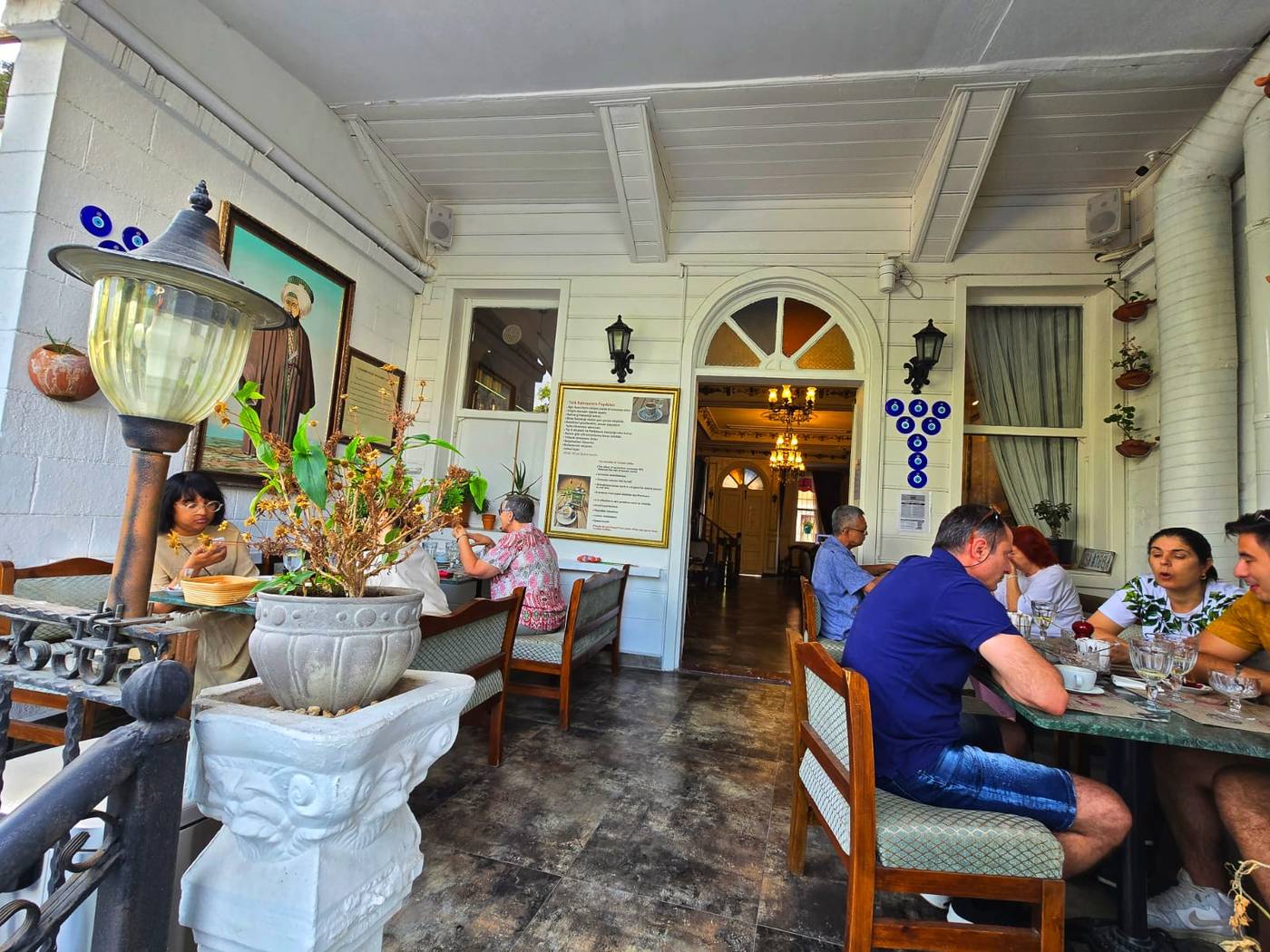 Solomon-s-Mansion-Hotel-Terrace-21