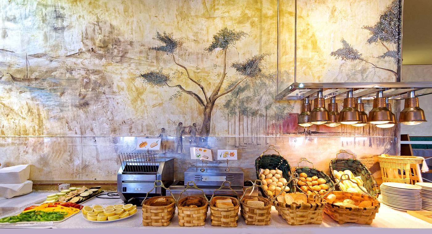 Bull-Reina-Isabel---Spa-Restaurant-33