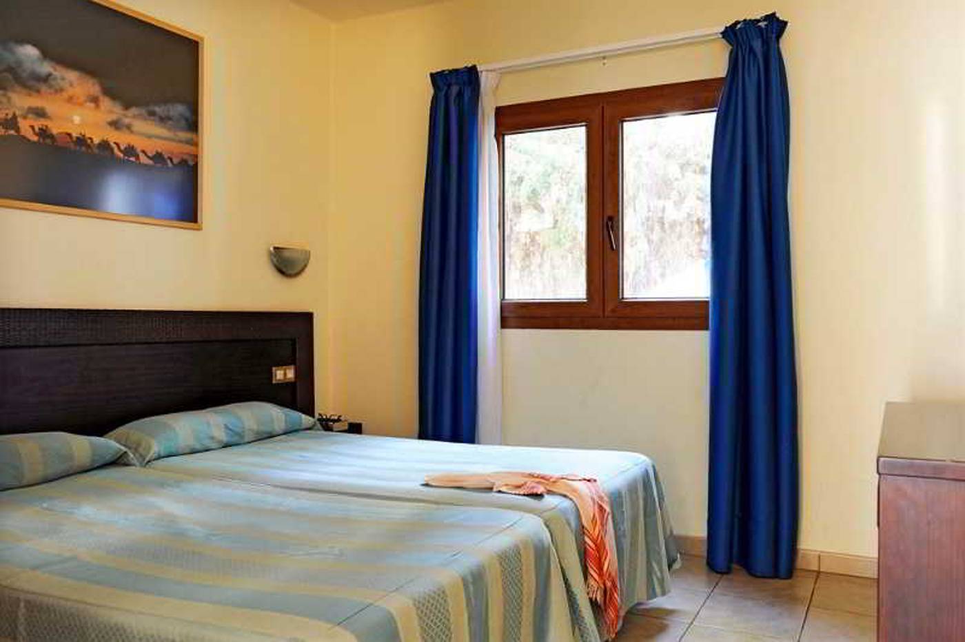 Isla-de-Lobos---Adults-Only--16---Room-15