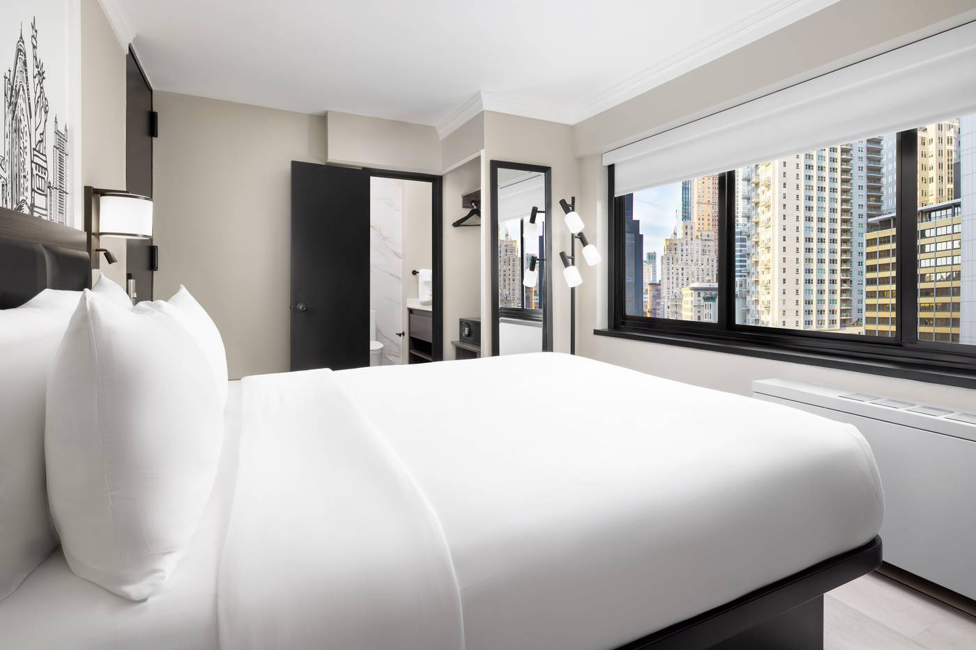 The-Manhattan-at-Times-Square-Hotel-Room-27