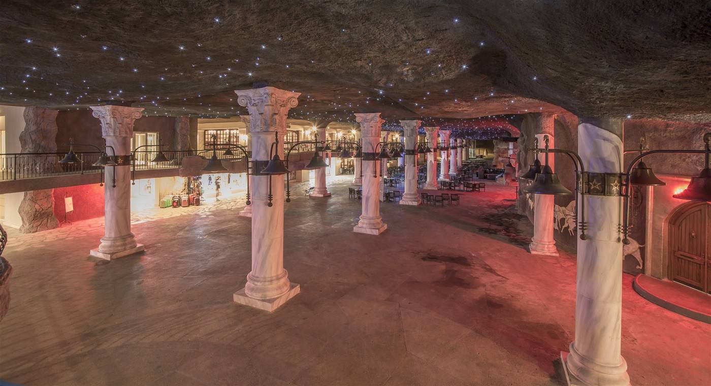 Starlight-Resort-Hotel-Bar-64