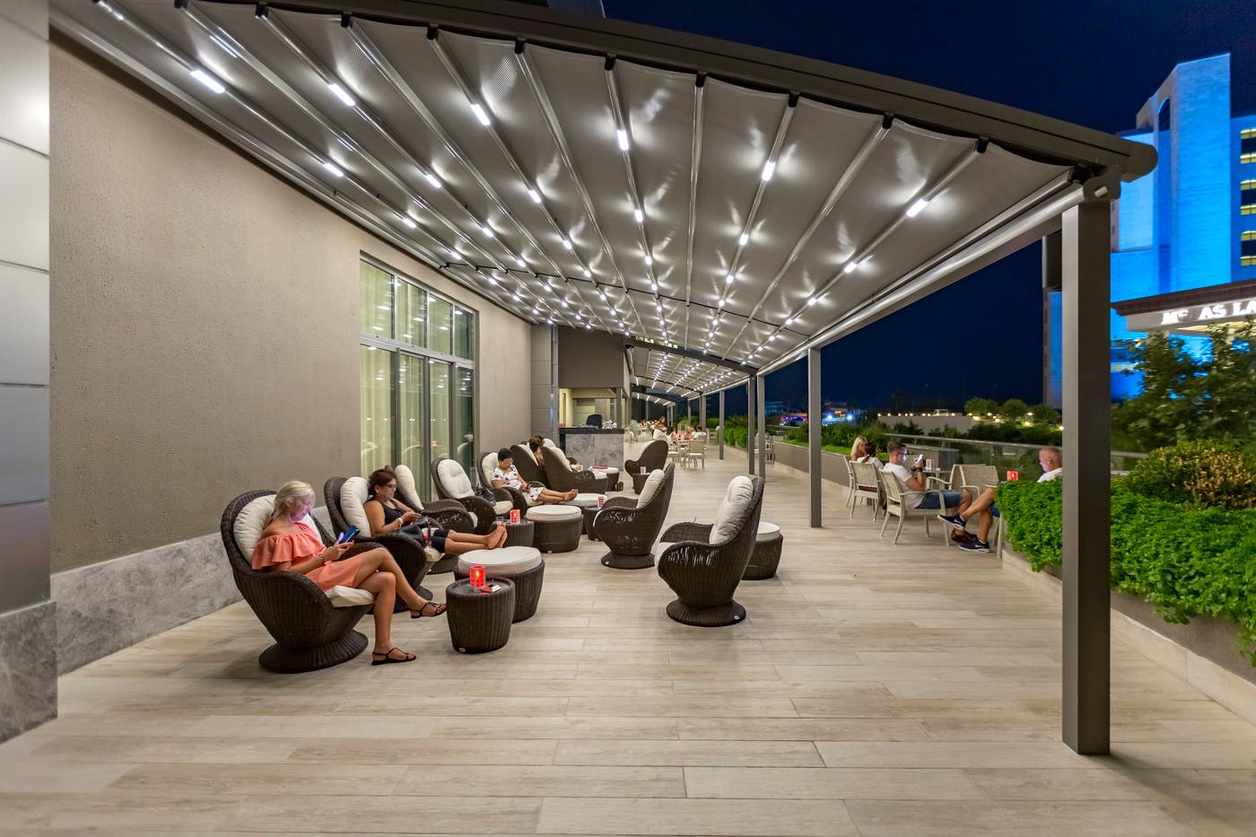 Royal-Seginus-Terrace-21