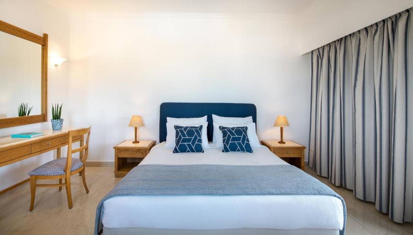 Mitsis-Ramira-Room-17