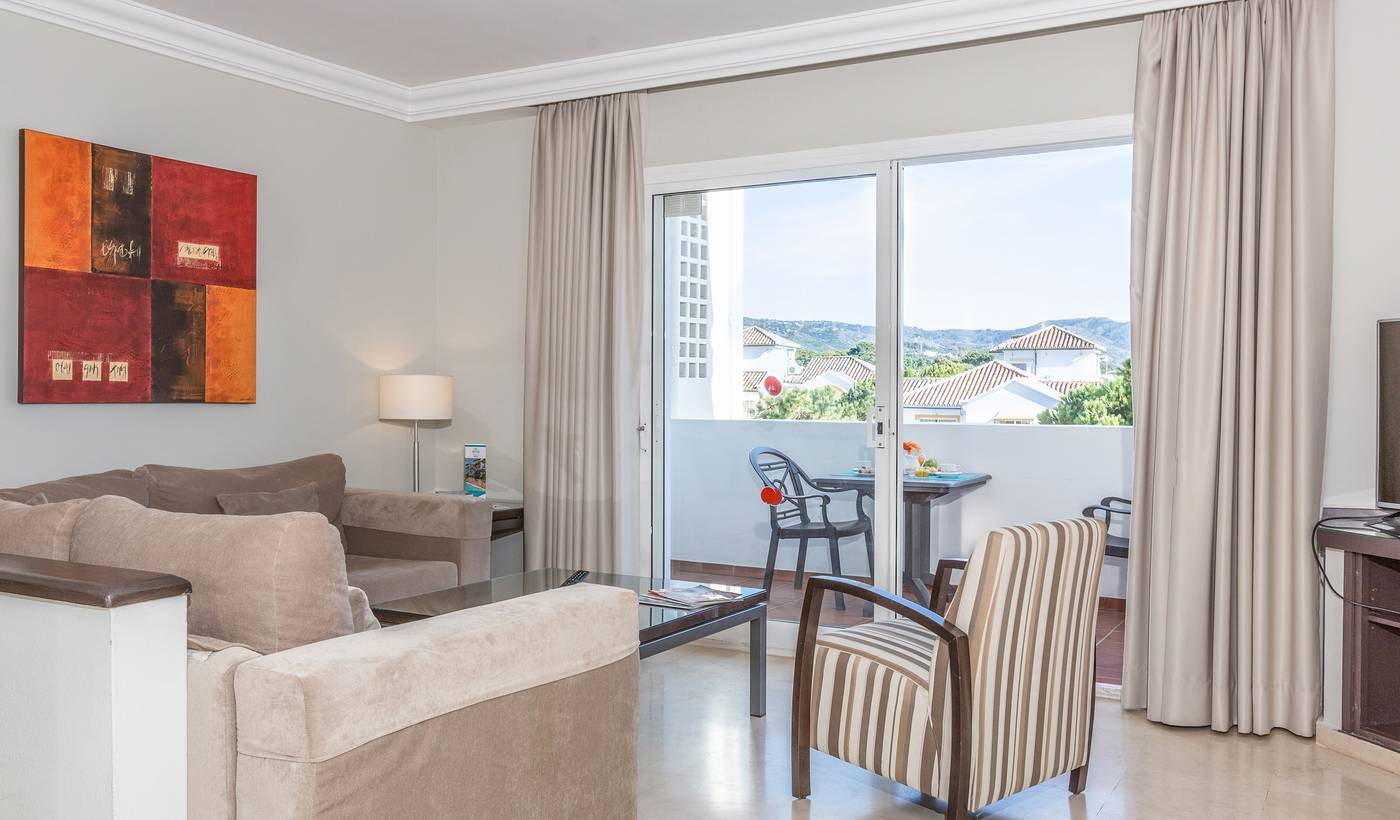 Ona-Alanda-Club-Marbella-Room-32