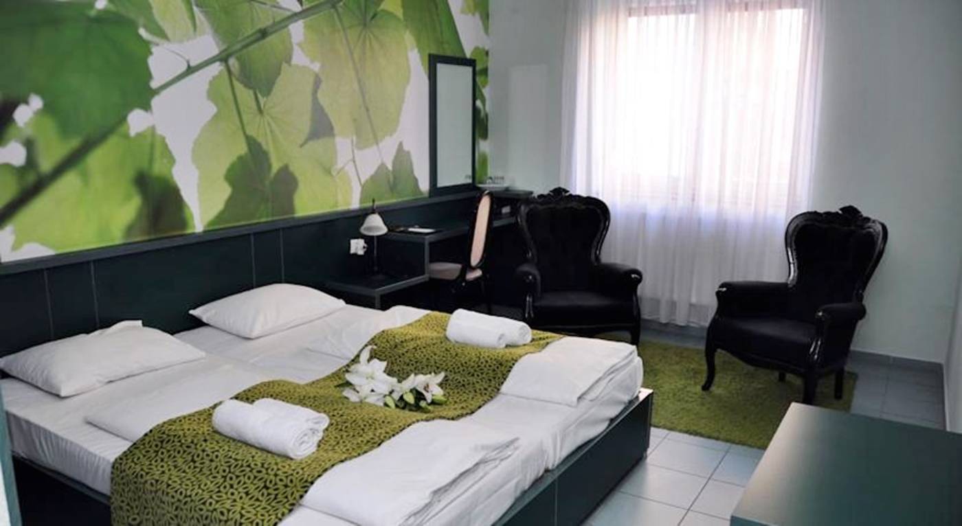 Green-Hotel-Budapest-General-view-5