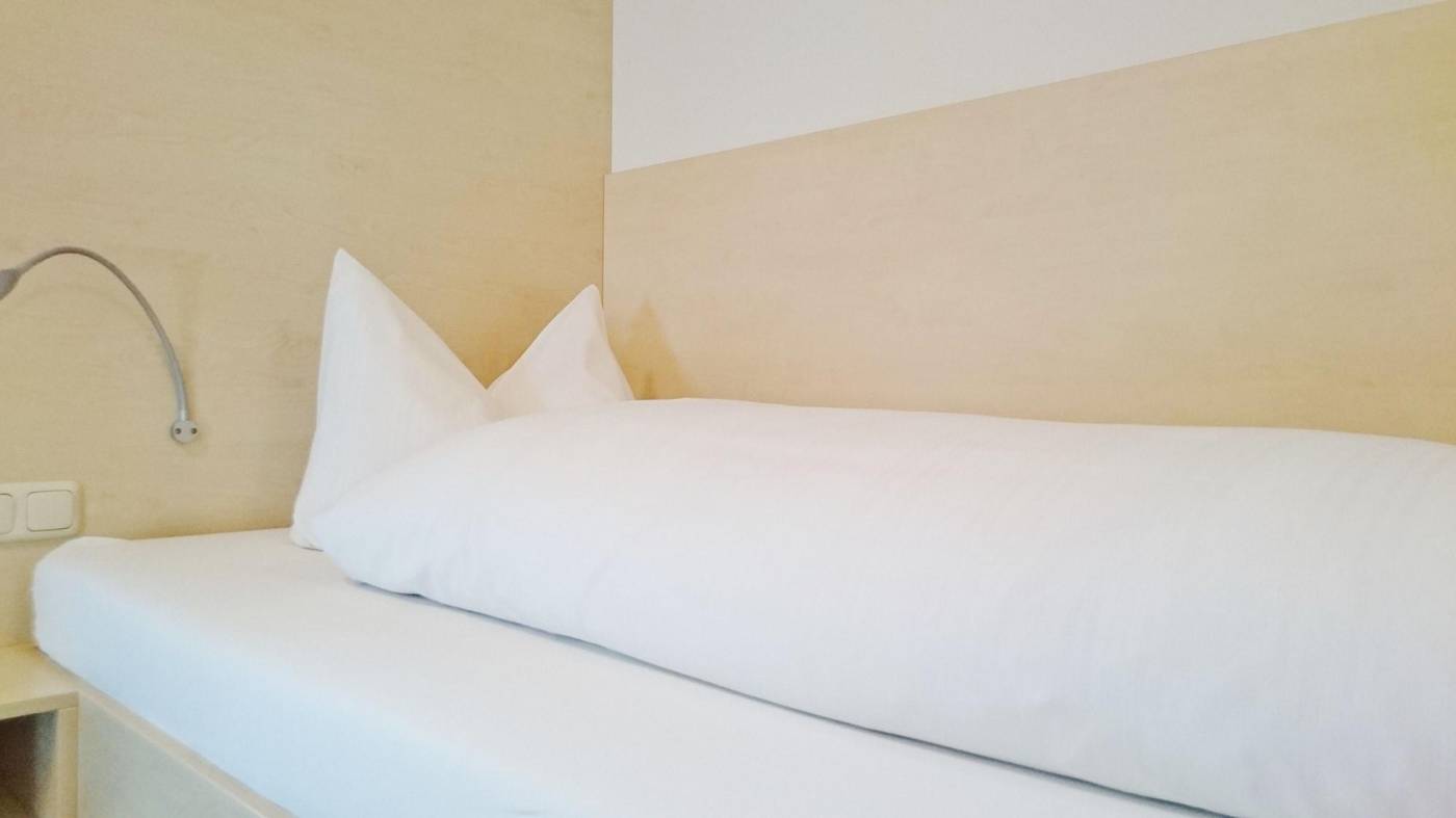 Gästehaus Langhammer-Germany-BUBENREUTH-Room-9