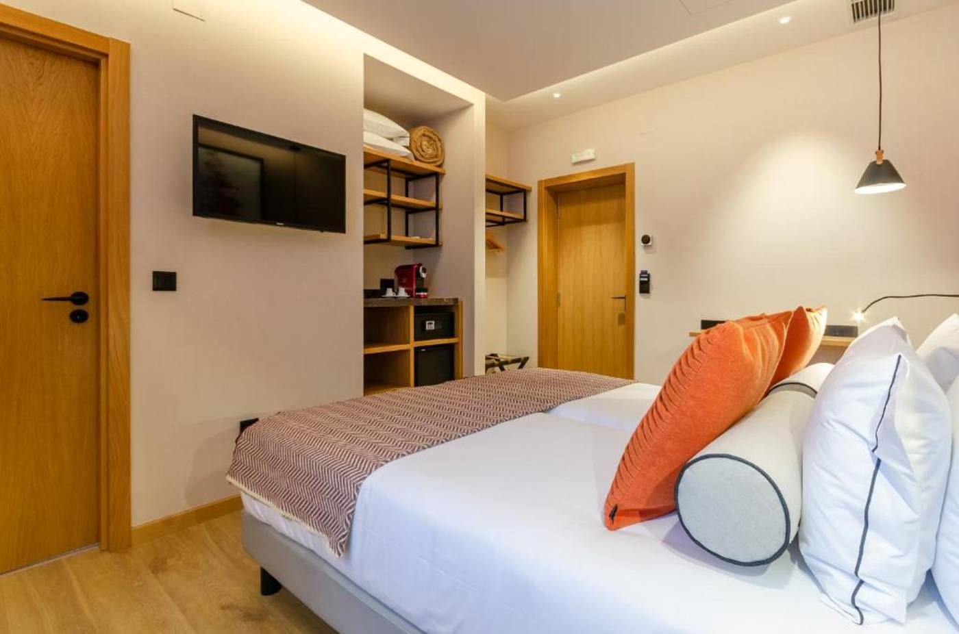 Rossio-Plaza-Hotel-Room-22