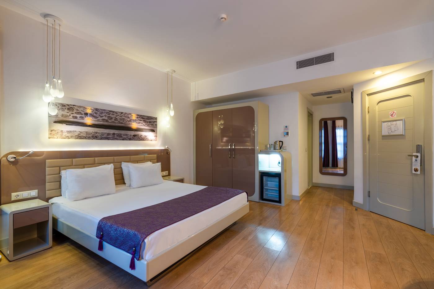 Puding-Hotel-Room-15