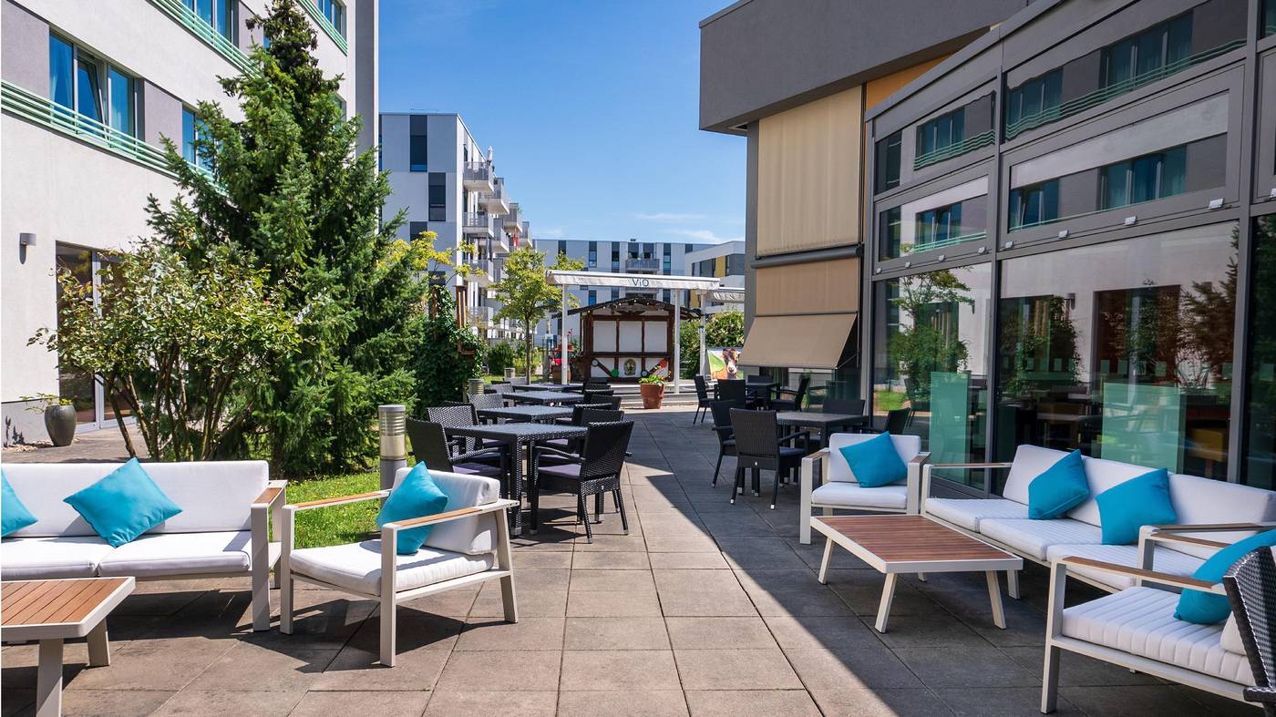 Holiday-Inn-Berlin-Airport-Conference-Center-Conferences-64