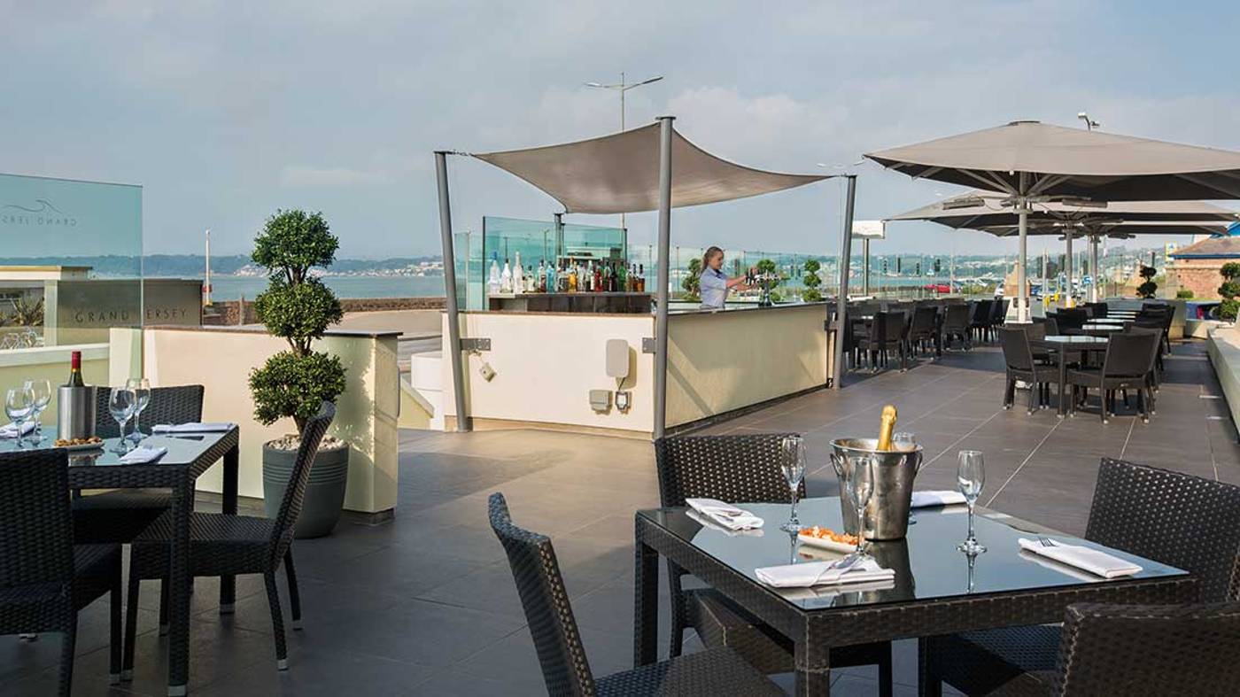 Grand-Jersey-Hotel---Spa-Terrace-16