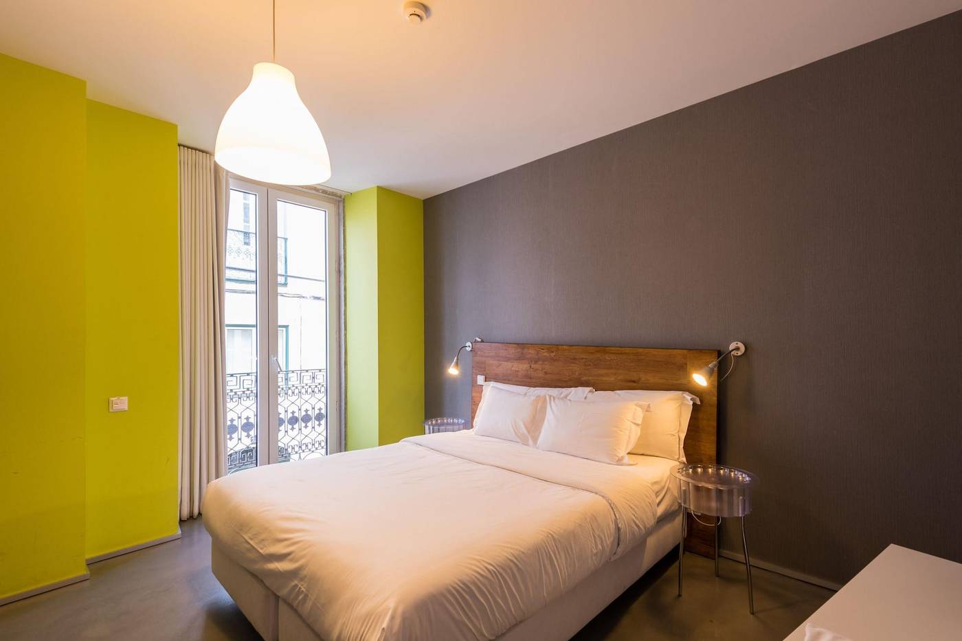 Alfama---Lisbon-Lounge-Suites-Room-17