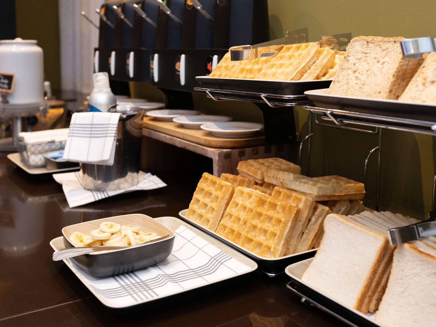 Novotel-Brussels-City-Centre-Restaurant-54