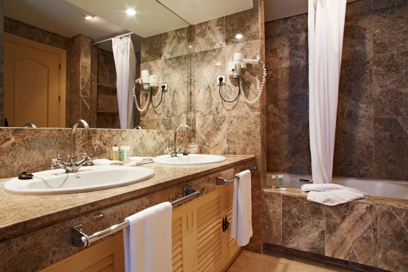 La-Manga-Club-Las-Lomas-Village-Room-43