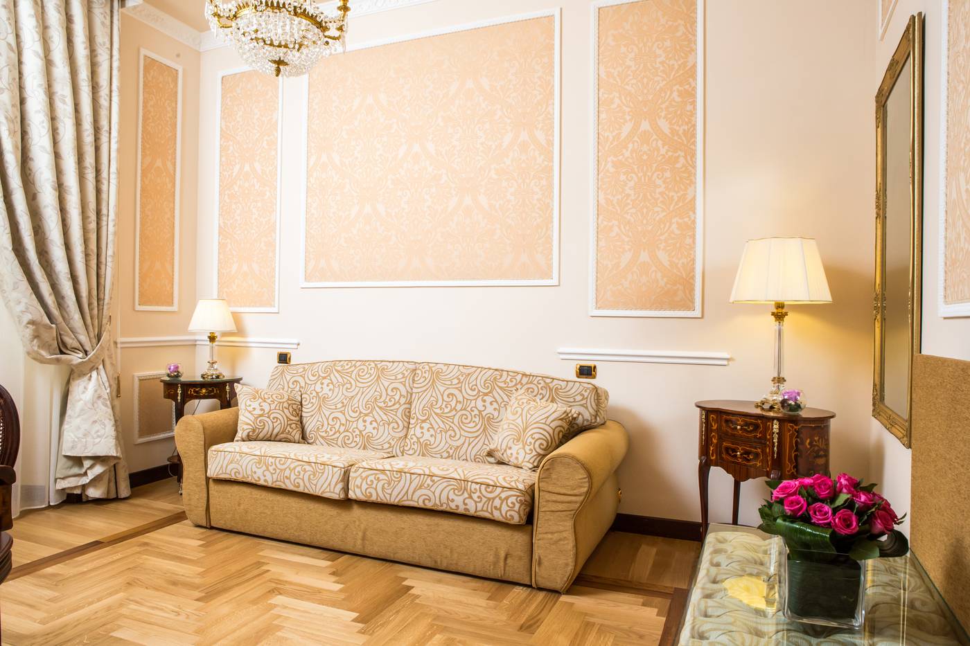 Bernini-Palace-Room-31