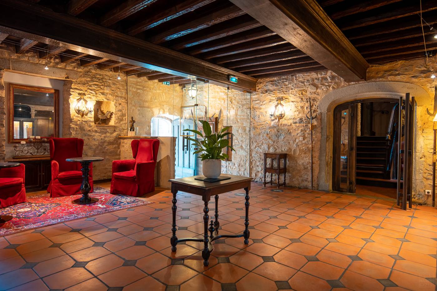 Hotel Le Donjon - Coeur de la Cite Medievale-France-Carcassonne-Lobby-10