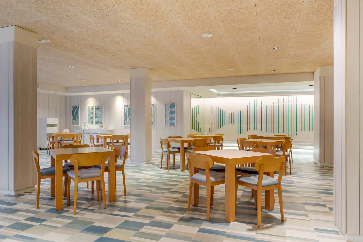 Royal-Oasis-Club-at-Pueblo-Quinta-Restaurant-28