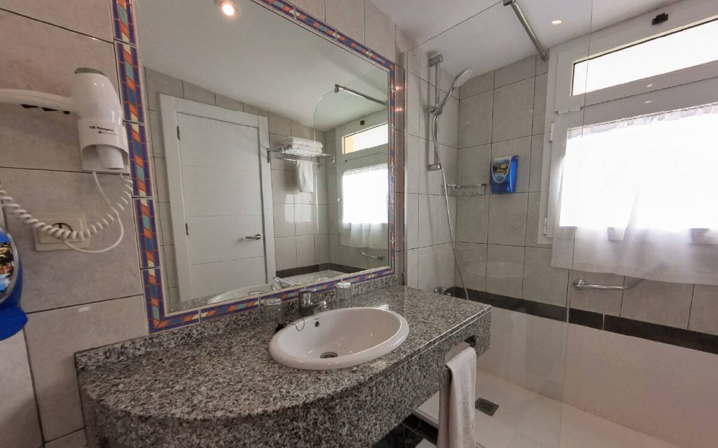 Hotel-LIVVO-Drago-Park-Room-33