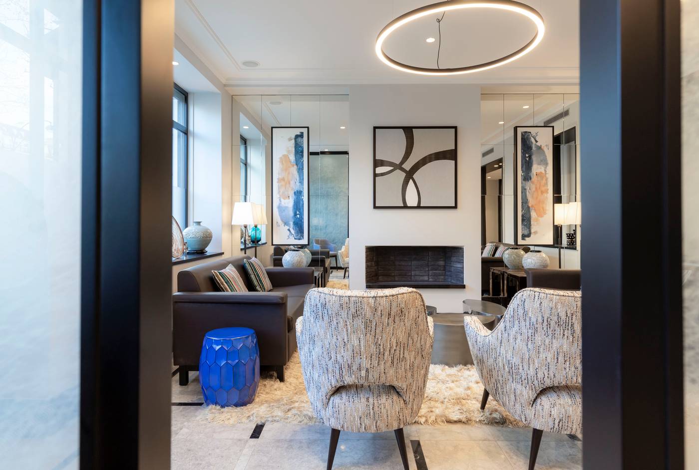 Montfleuri-Arc-de-Triomphe-Lobby-12