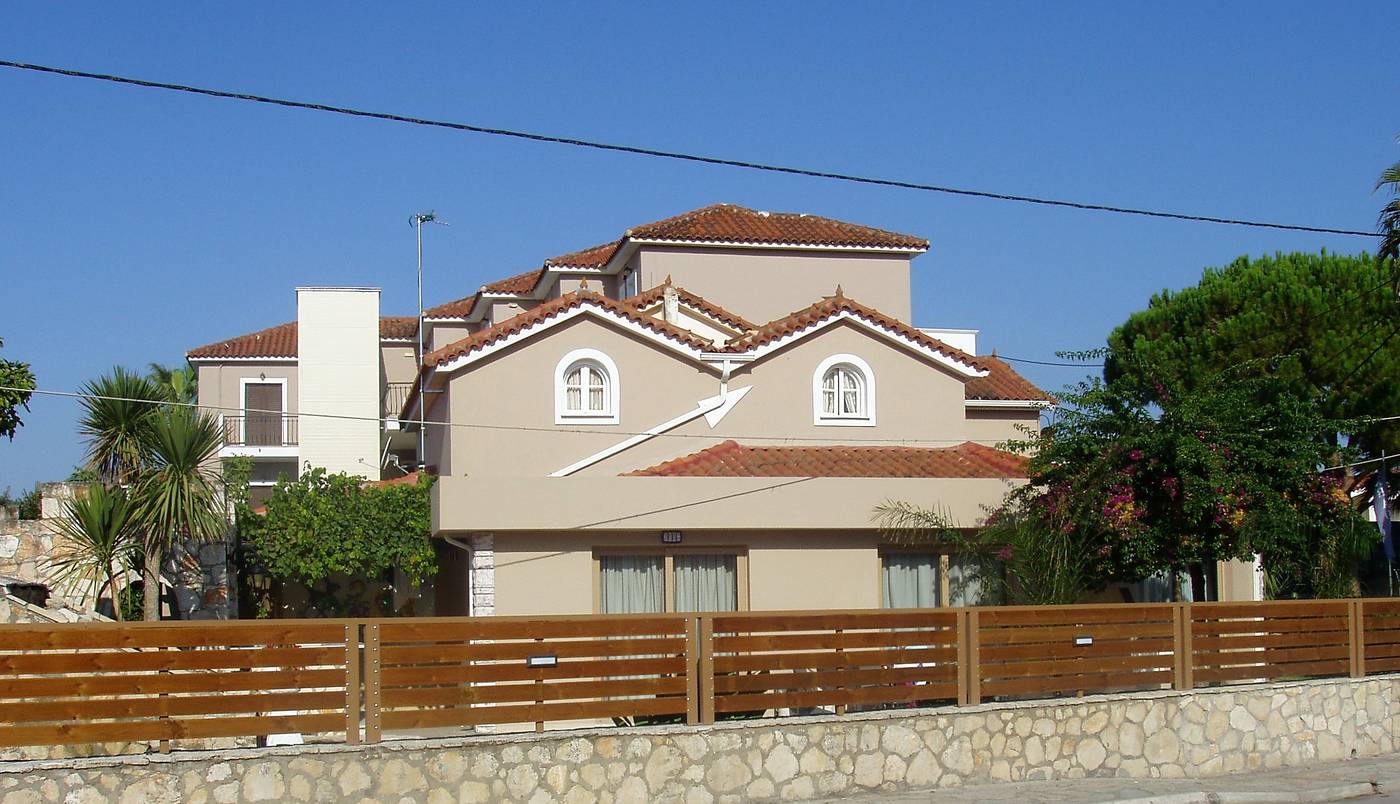 Paradise-Apartments-And-Studios-Room-21