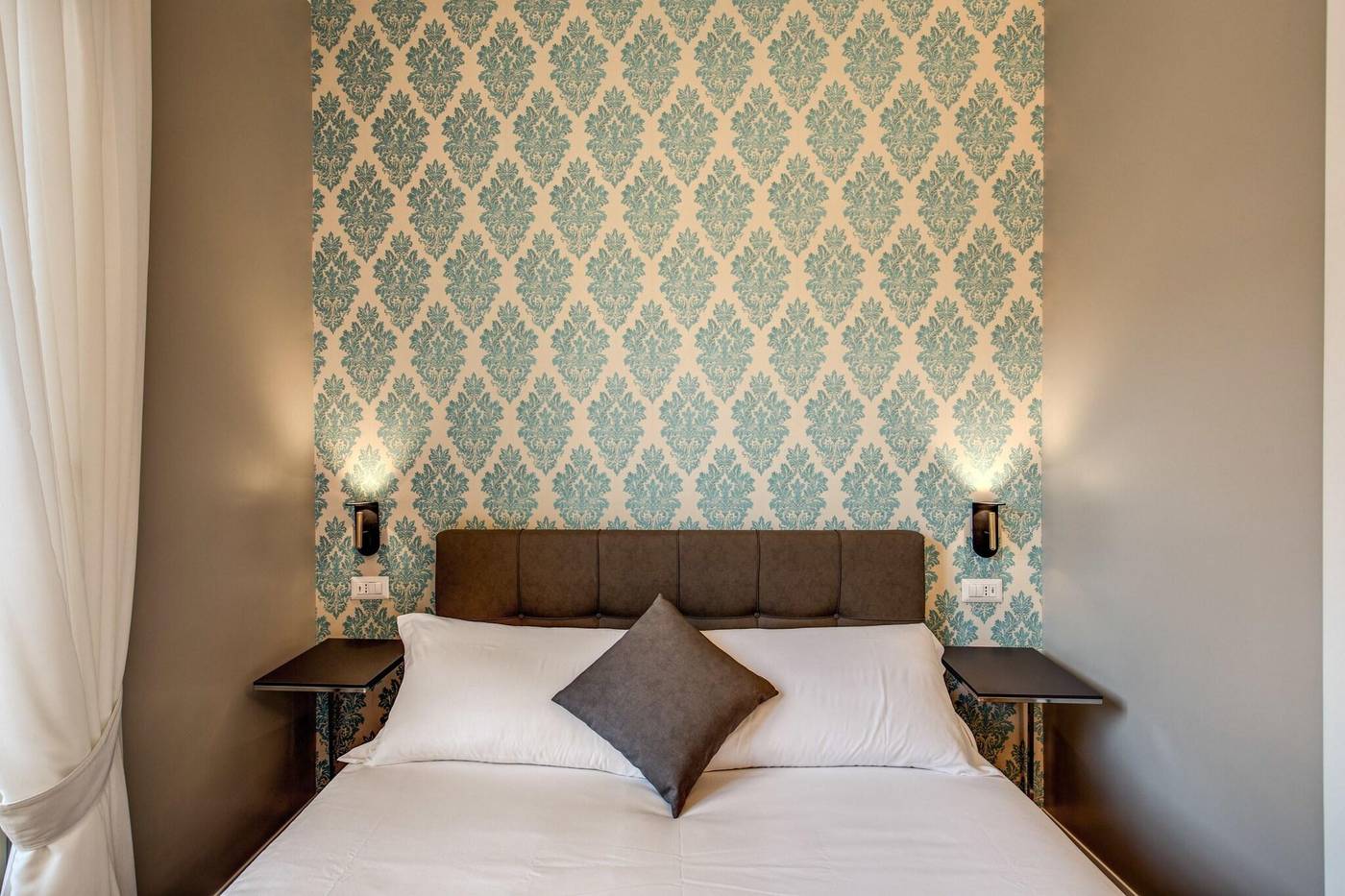 Elysium-Suites-Room-15