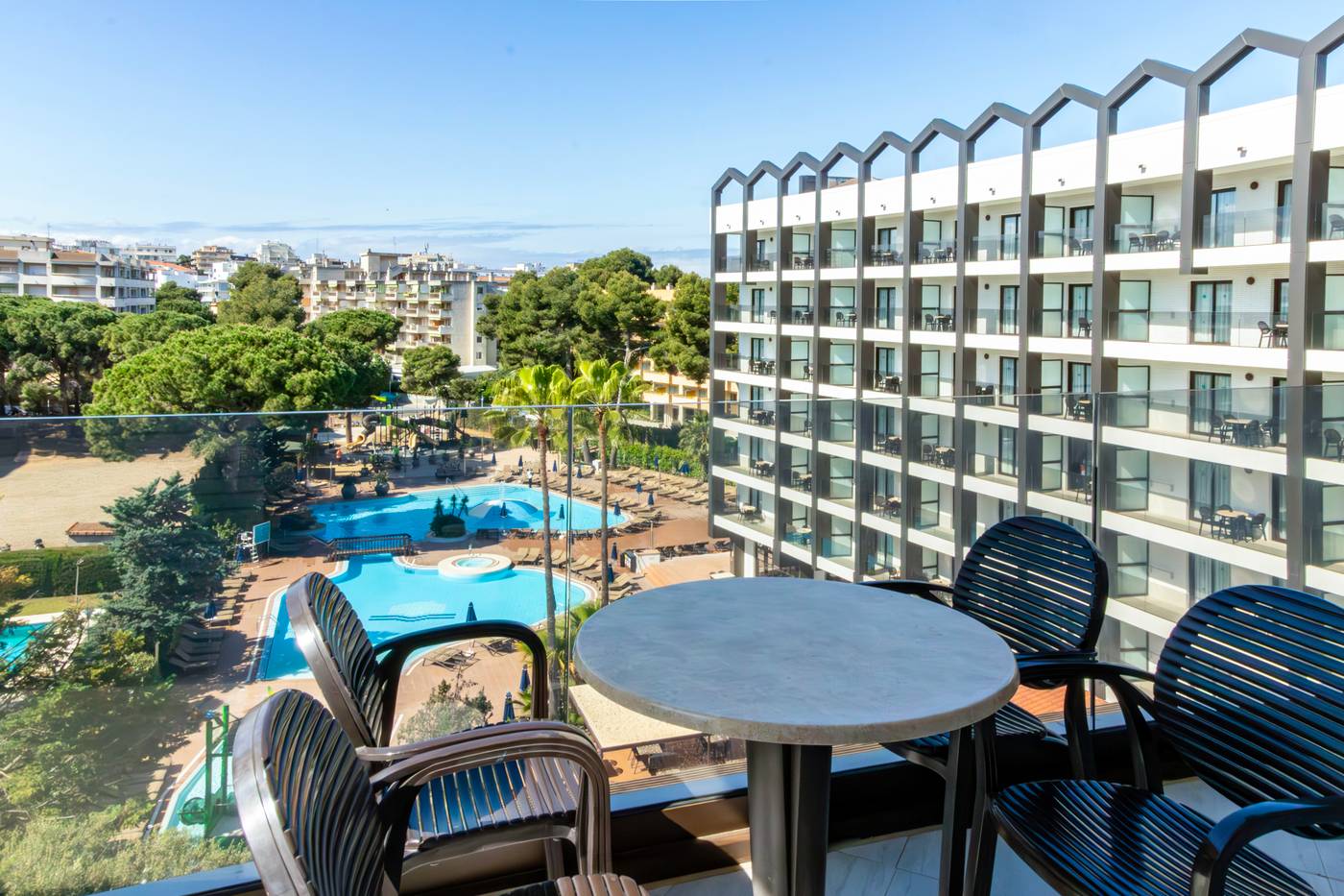 12.06.25 Golden Avenida Family Suites