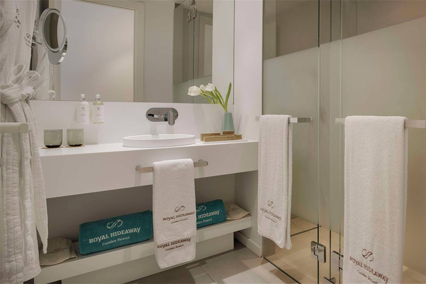 Royal-Hideaway-Corales-Suites--part-of-Barcel---Hotel-Group-Room-66