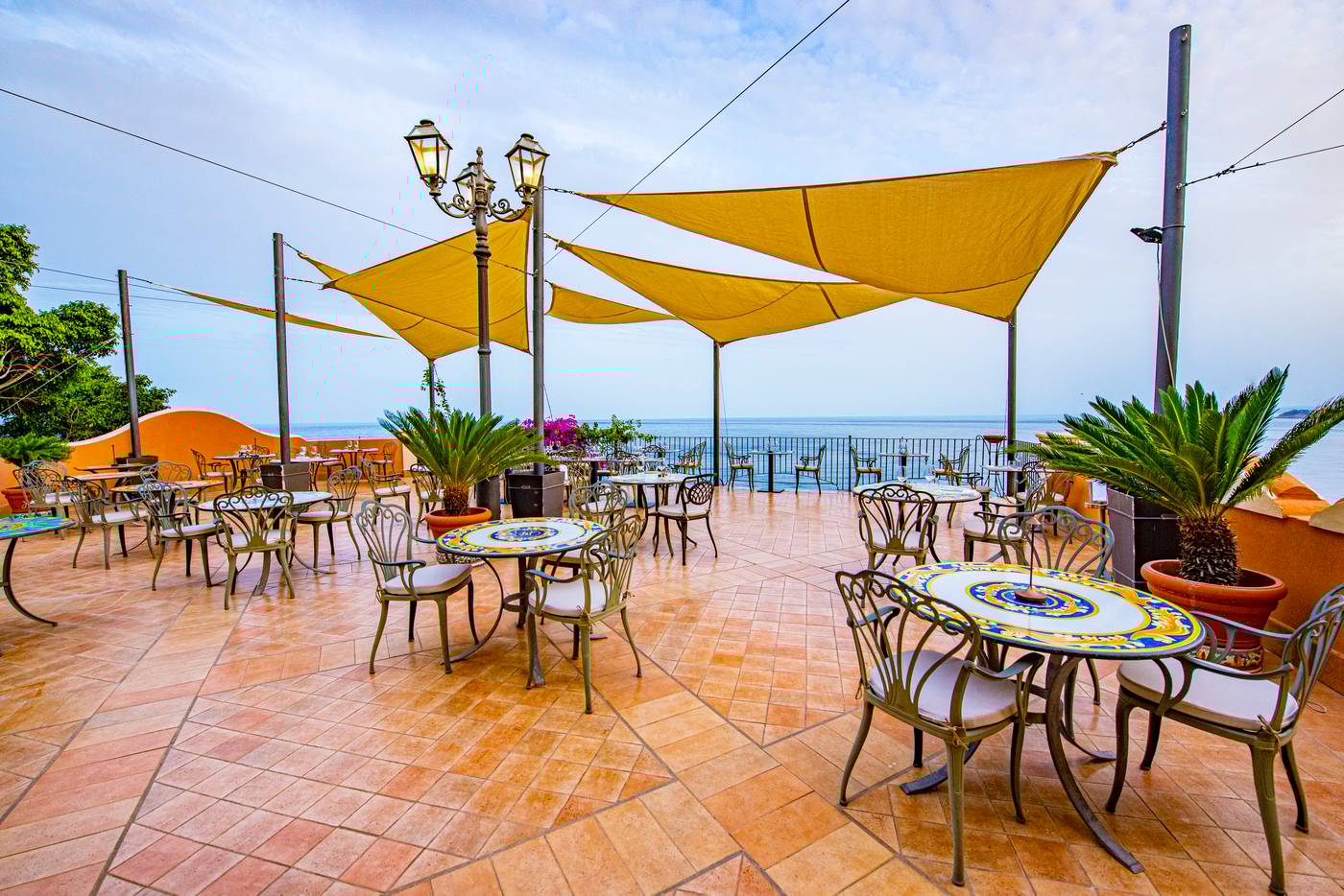 Baia-Taormina-Hotel-Terrace-15