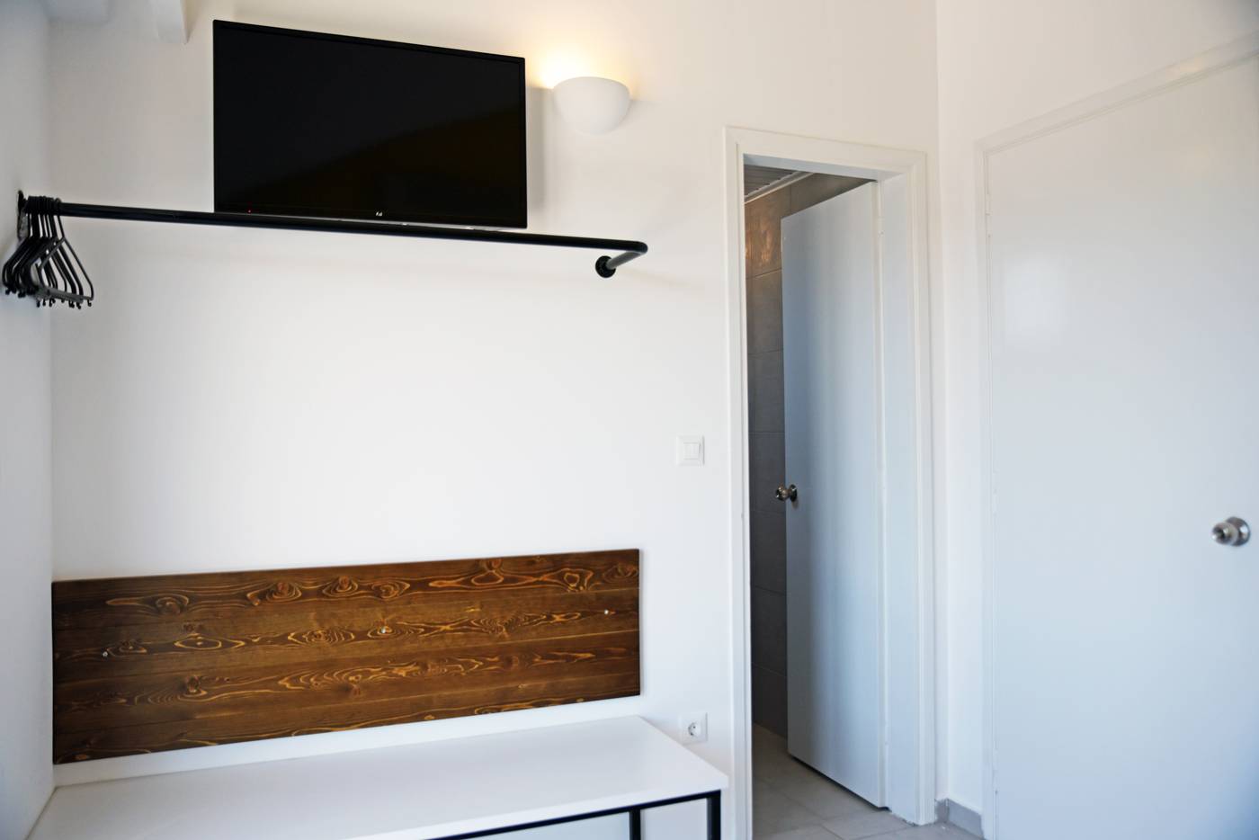 Hillside-Studios-Room-56