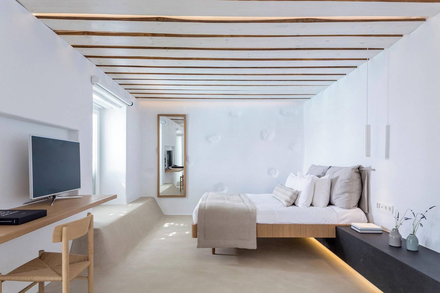 Bill---Coo-Suites-and-Lounge-Room-34